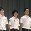 千代勝正（中央）は今季、欧州のブランパン耐久シリーズに参戦する。左は高星明誠、右は藤井誠暢。
