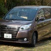 トヨタ・ノア G（7人乗り）