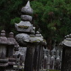 高野山の随所にこのような五輪塔が。