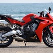 【ホンダ CBR650F 発売】中排気量スポーツのフルカウリングモデル［写真蔵］