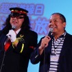 鉄道系ブースである「超鉄道縁日」は向谷実さん(右)プロデュース。左は車掌DJこと、野月貴弘さん。