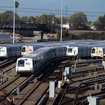サンフランシスコ・BARTの電車。BARTは軌間1676mmの電化路線だが、延伸路線「eBART」は非電化、軌間1435mmで建設されている