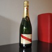 F1公式指定シャンパン「マム コルドン ルージュ」。ルームサービスによる別途注文でどうぞ