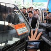 タイ当局、乗り合いバンの登録開始