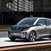 BMWジャパン、駐日ドイツ大使館にBMW i3を納入