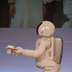 ASIMO の走りに磨き---「わたしの仕事はどうなる」写真蔵