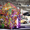 「クルマとファッション展」に展示された『ライフ・イズ・ビューティフル！（Life is Beautiful!）』