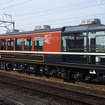 今秋は『SLばんえつ物語』が蒸気機関車の定期点検に伴い運転されないため、専用客車を使った臨時列車が東日本各地で運行されている。写真はガラス張りの展望室が設けられている専用客車。