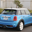 【MINI クーパーS 5ドア 試乗】使いやすいパッケージングとピーキーなハンドリング…諸星陽一