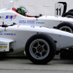 ホンダの2Lエンジンを積むスクール用オリジナル・フォーミュラカー（国際レーシングコース仕様）