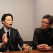 サポーズデザインオフィスの谷尻誠氏（左）とマツダの前田育男デザイン本部長（右）