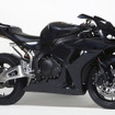 ホンダ、CBR1000RR レースベース車の2006年モデルを発売