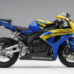 ホンダ CBR1000RR をモデルチェンジ…軽量化などで操縦性向上