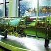 JALエンジニアリング（成田）の正面玄関に展示されているエンジン