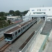 浦和美園駅を発車する列車。埼玉高速鉄道は3月14日にダイヤ改正を実施し、鳩ヶ谷～浦和美園間の列車を増発する。