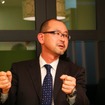 FOMM代表取締役の鶴巻日出夫氏