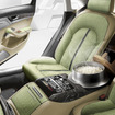 革新の美食テクノロジーを搭載したAudi A8 5.5 衝撃のインテリア