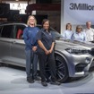 BMWの米国サウスカロライナ州スパータンバーグ工場の累計生産300万台目となった新型X5M