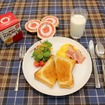 「パンで焼きたて アップルパイ風」を使用した朝食メニュー例