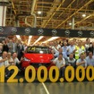 累計生産1200万台を達成したGMのスペイン工場
