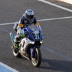 トップを走るNo.21 YAMAHA FACTORY RACING TEAM