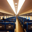 日曜日の朝8時台に東京を発った「こだま639号」N700系車内。公衆無線LANも利用できる