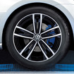 アルミホイール／ブルーブレーキキャリパー225/45 R17タイヤ／7.5J×17アルミホイール