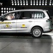 ユーロNCAPの新型フォードギャラクシーの衝突テスト