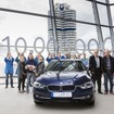 累計生産1000万台目のBMW3シリーズセダンは教習車に