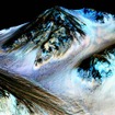 NASA、現在の火星に液体の水が流れている証拠を確認