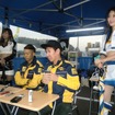 小林可夢偉は予選7位（向かって左隣の僚友・平川亮は予選13位）。