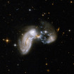 衝突し、爆発的に星形成が起きている銀河の例 Zw II 96