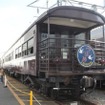 網干の「ふれあいフェア2015」で展示される旧1等展望車のマイテ49形。