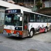 八木新宮線の特急バスは日本最長距離を走る路線バスとして知られる。