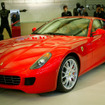【フェラーリ 599 日本発表】レブカウンターの色を選べます