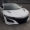 ファンの前で初走行を披露した新『NSX』市販モデル