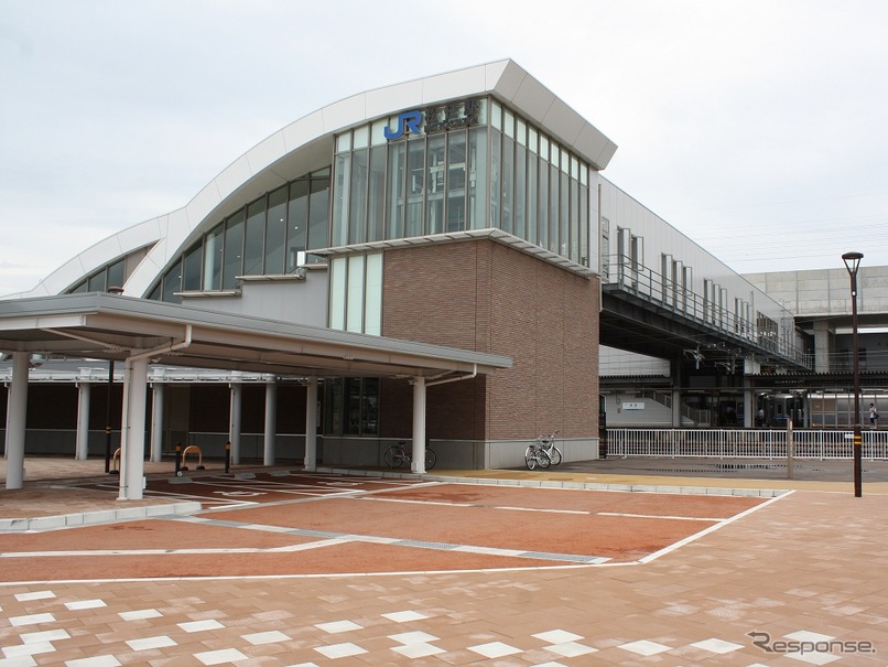 JR西日本は北陸地区にICOCAを導入すると発表。写真は新たにICOCAエリアになる北陸本線の松任駅。