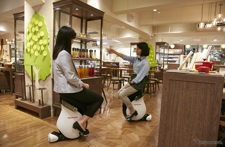 はじまりのカフェでの乗車体験