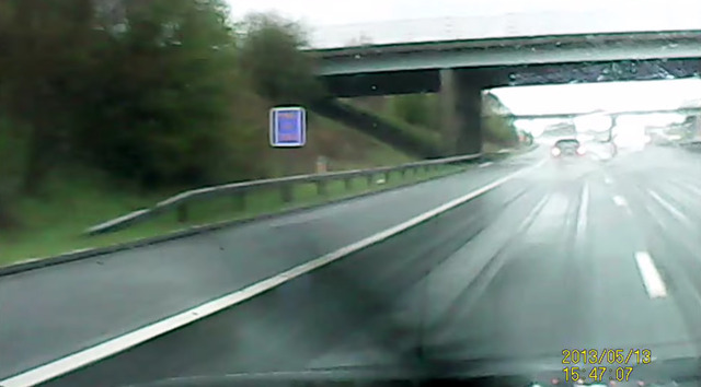ゲームのおかげ！？豪雨の高速道路で事故を回避した動画が海外で話題に