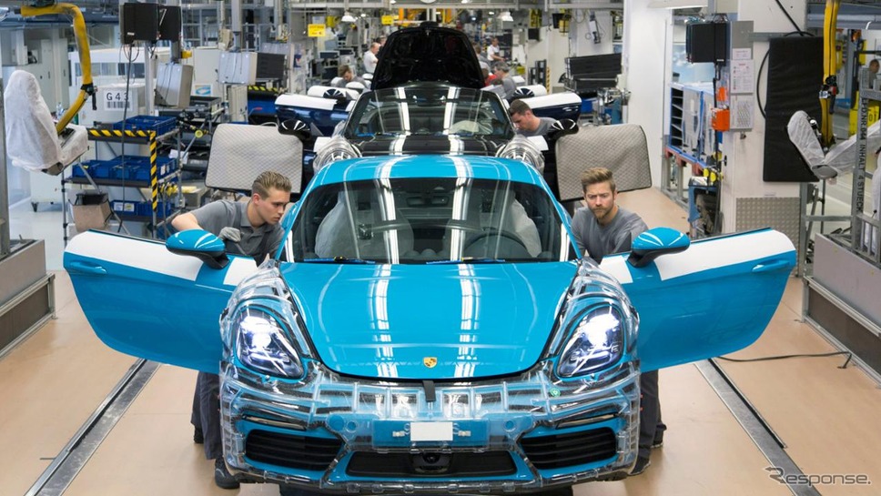 ポルシェのドイツ工場で生産が開始された 718ケイマン