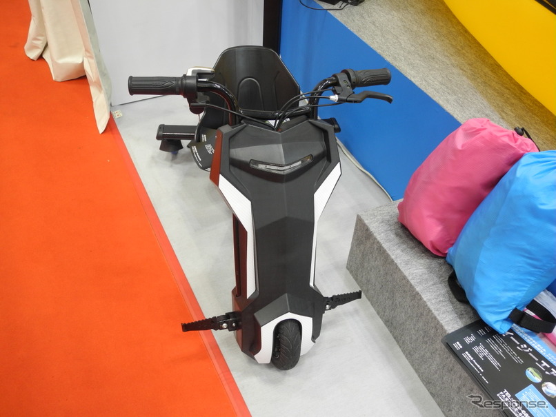 フロントラインが展示した電動ドリフト3輪車「ドリフトトライク」