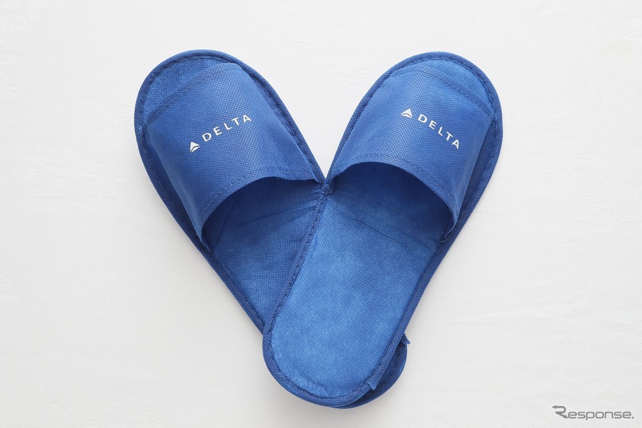 デルタ航空が乗客に提供するスリッパ