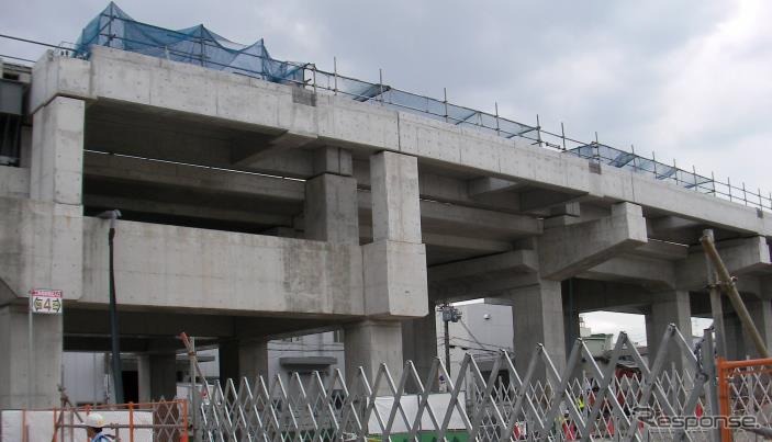 おおさか東線の北区間は2019年春の開業を目指して工事が進められている。写真は西吹田駅。