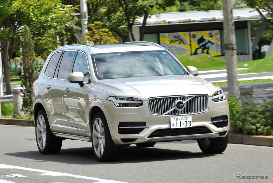 ボルボXC90 T8 Twin Engine AWD