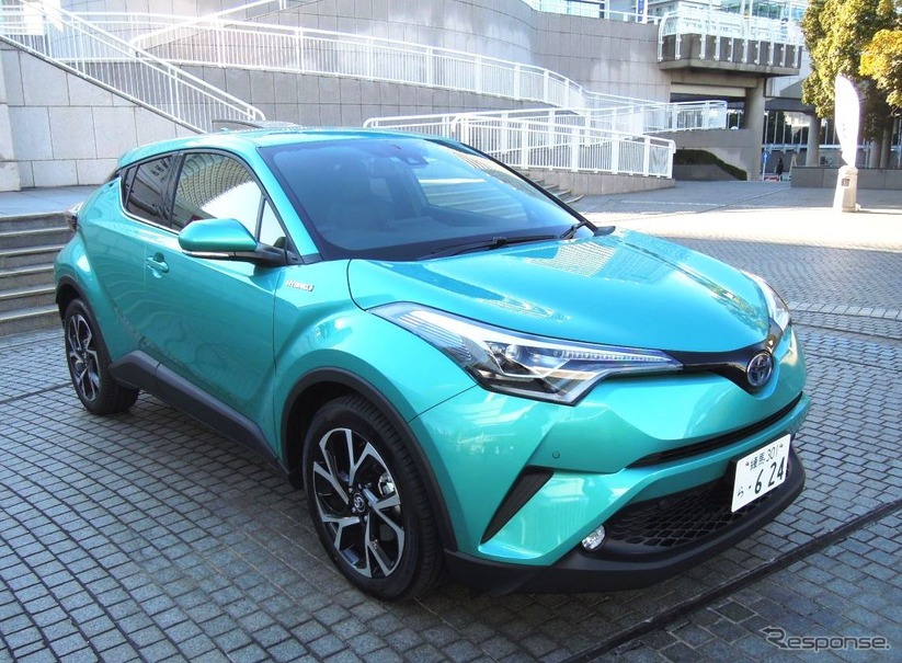 トヨタ C-HR G