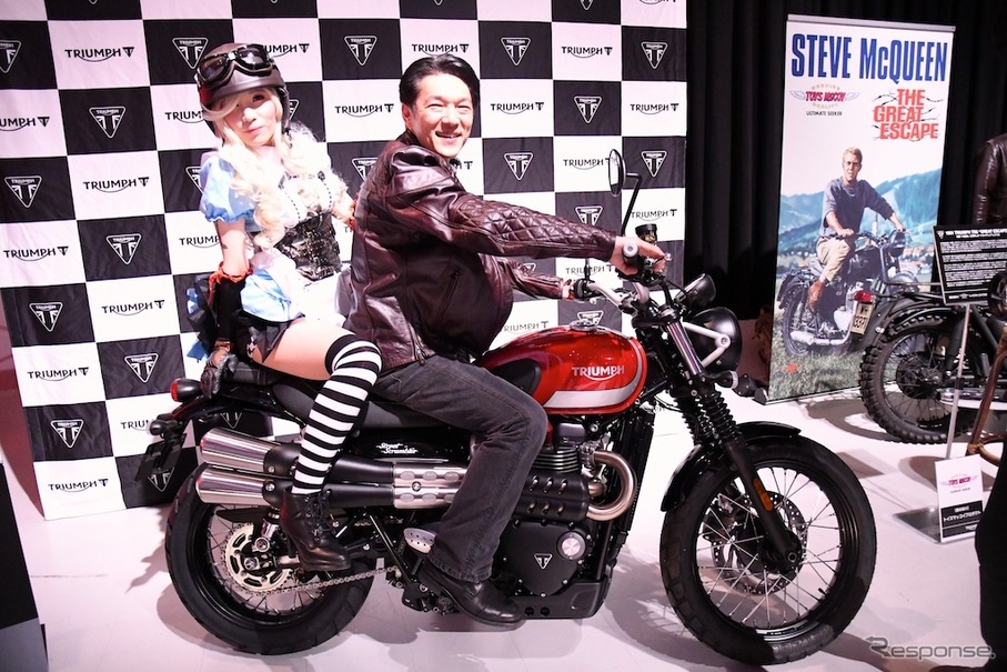 ストリート スクラン ブラー トライアンフ
