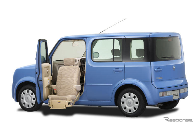 日産 キューブ の福祉車両に新開発スライドアップシートを搭載 レスポンス Response Jp 日産 キューブ の福祉車両に新開発スライドアップシートを搭載 レスポンス Response Jp