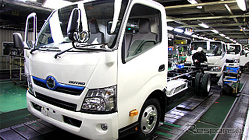 日野自動車の世界生産 5 3 増の18万2707台で2年ぶりのプラス 16年度 レスポンス Response Jp