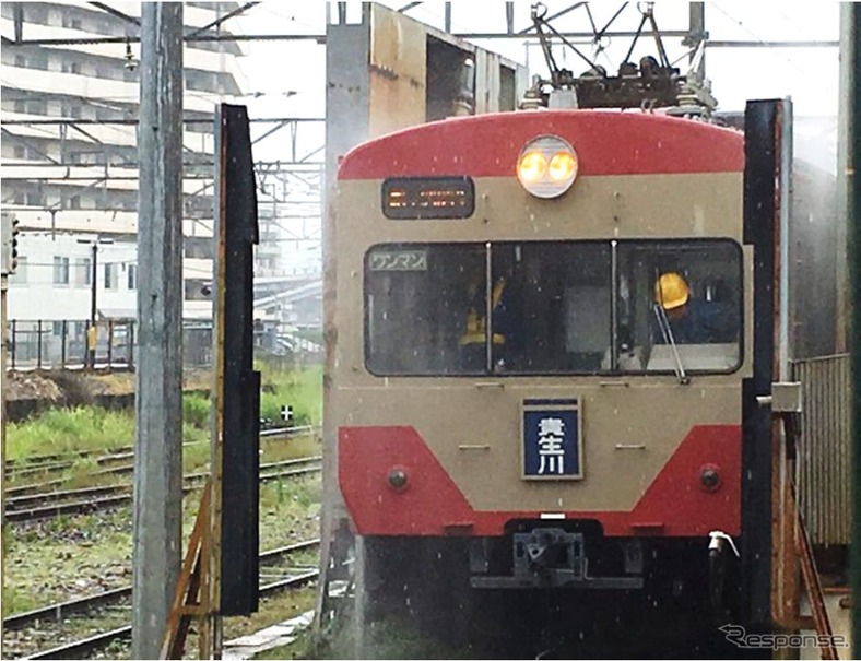 「ガチャコンまつり」では電車の洗車体験も行われる。