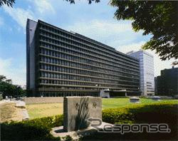 全身まひの交通事故被害者の介護費用で大阪地裁が新判断